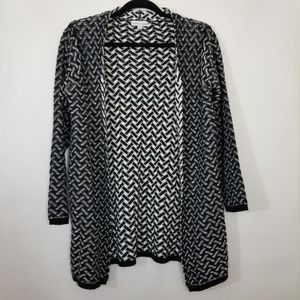 DIVINE HEART Black and White Knit Cardigan